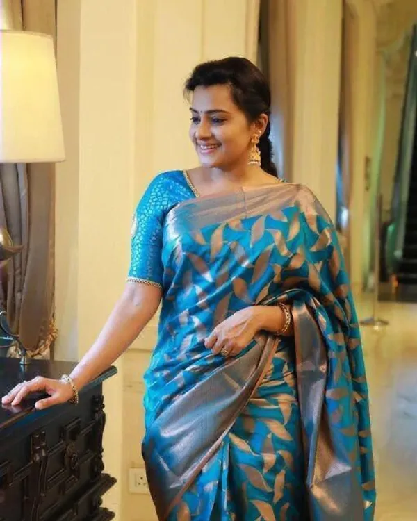 Light_Blue_Cotton_Silk_Jacquard_Woven_Banarasi_Saree_For_Women