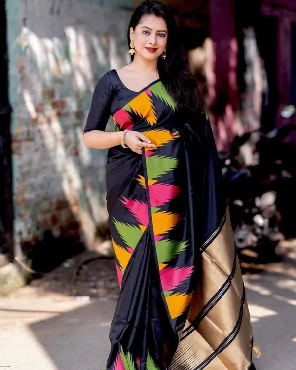 Black_Cotton_Silk_Printed_Regular_Saree_For_Women