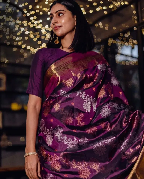 Purple_Cotton_Silk_Floral_Woven_Banarasi_Saree_For_Women