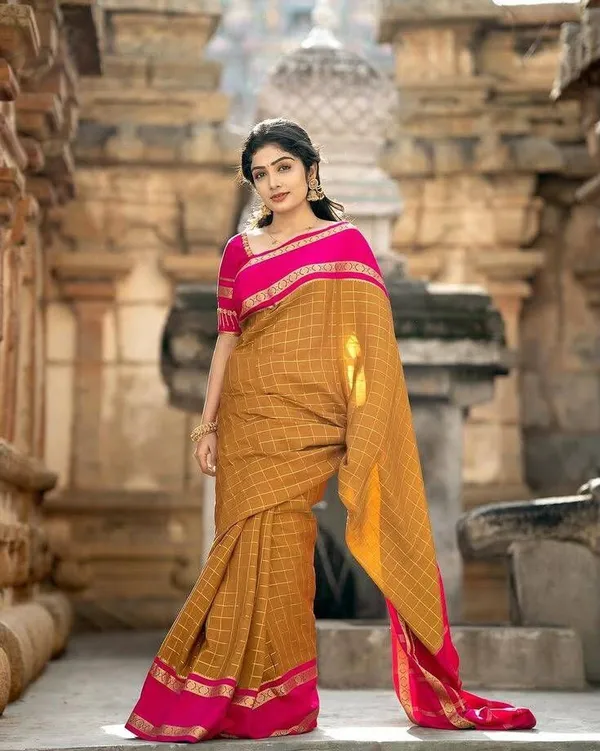 Mustard_Cotton_Silk_Floral_Print_Regular_Saree_For_Women