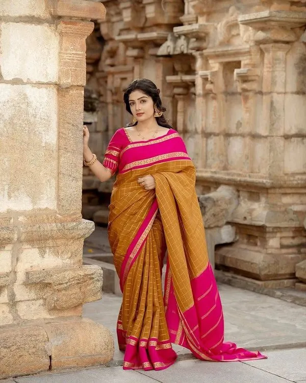 Mustard_Cotton_Silk_Floral_Print_Regular_Saree_For_Women