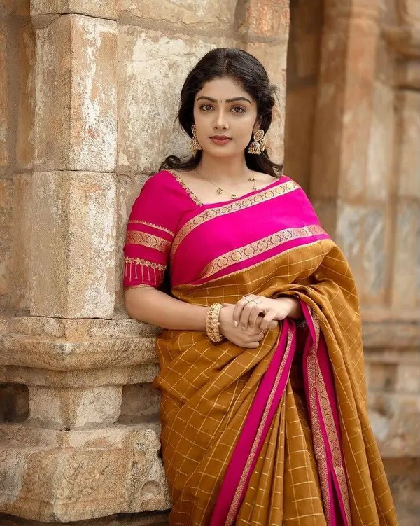 Mustard_Cotton_Silk_Floral_Print_Regular_Saree_For_Women
