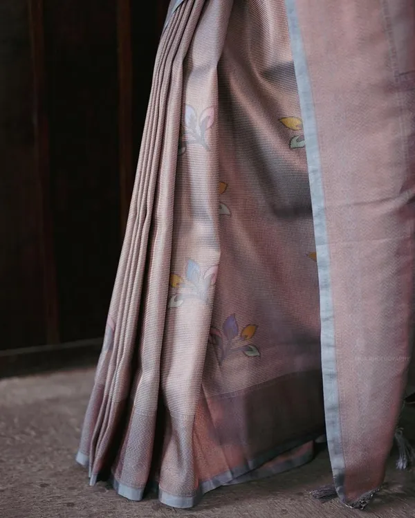 Grey_Cotton_Silk_Floral_Woven_Bollywood_Saree_For_Women