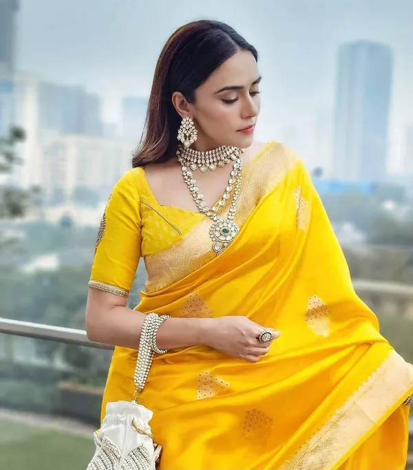Yellow_Cotton_Silk_Jacquard_Banarasi_Saree_For_Women