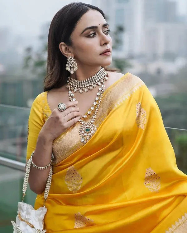 Yellow_Cotton_Silk_Jacquard_Banarasi_Saree_For_Women