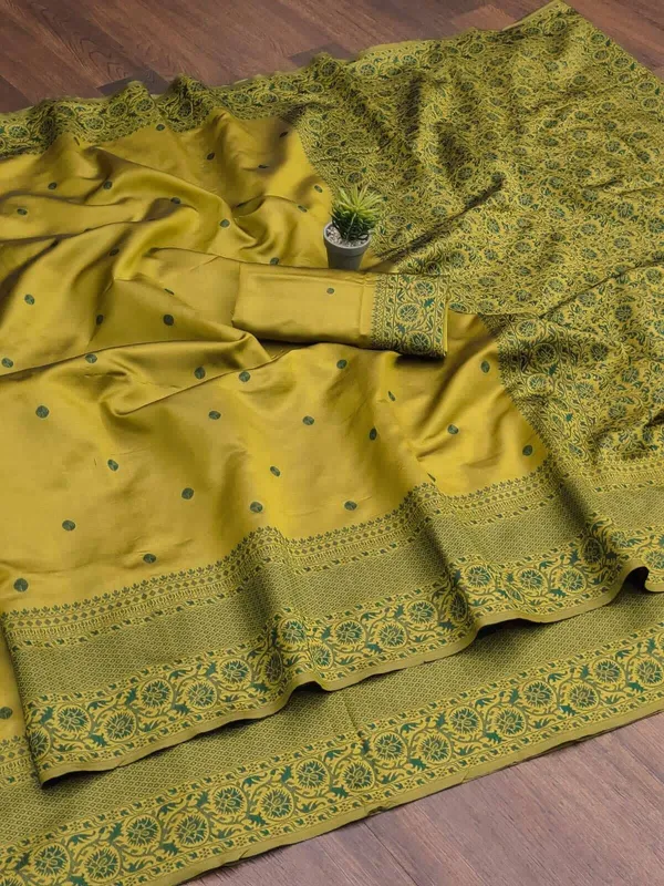 Yellow_Cotton_Silk_Temple_Border_Jacquard_Regular_Saree_For_Women