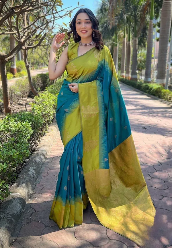 Blue_Cotton_Silk_Floral_Print_Brocade_Regular_Saree_For_Women