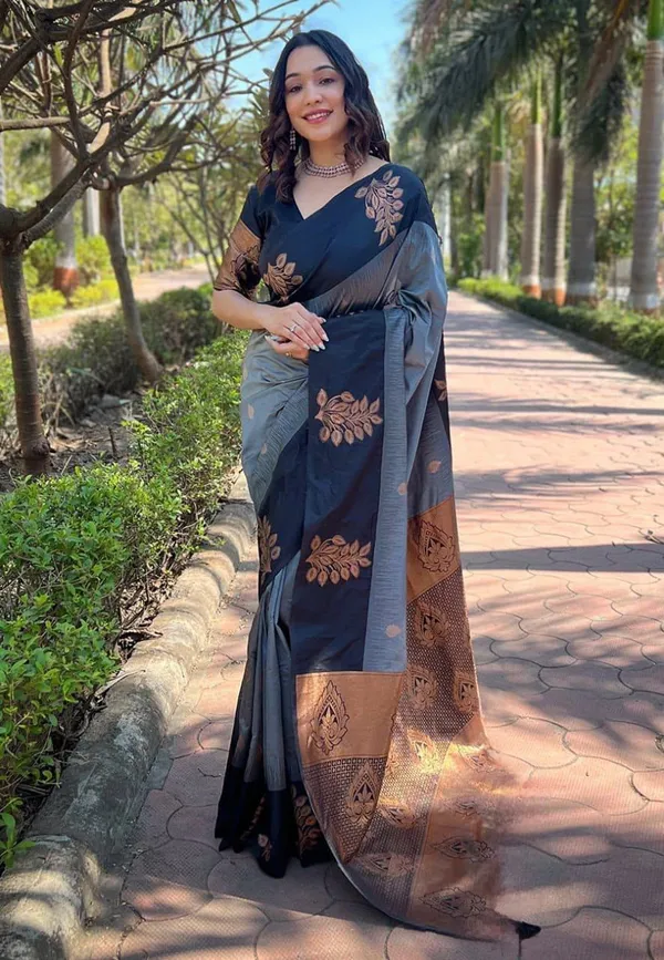 Grey_Cotton_Silk_Floral_Print_Brocade_Regular_Saree_For_Women