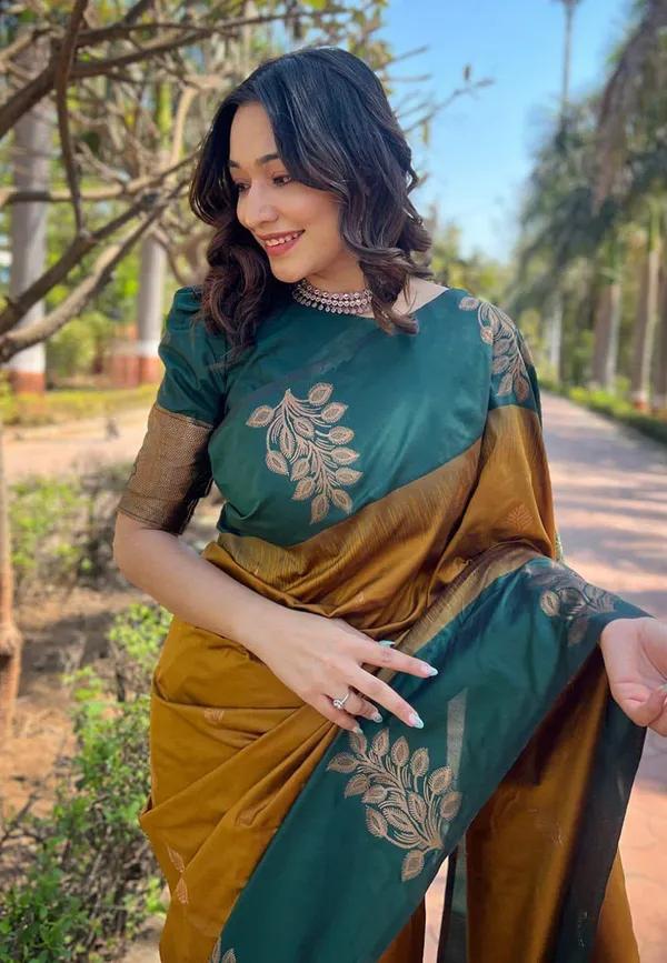 Maroon_Cotton_Silk_Floral_Print_Banarasi_Regular_Saree_For_Women