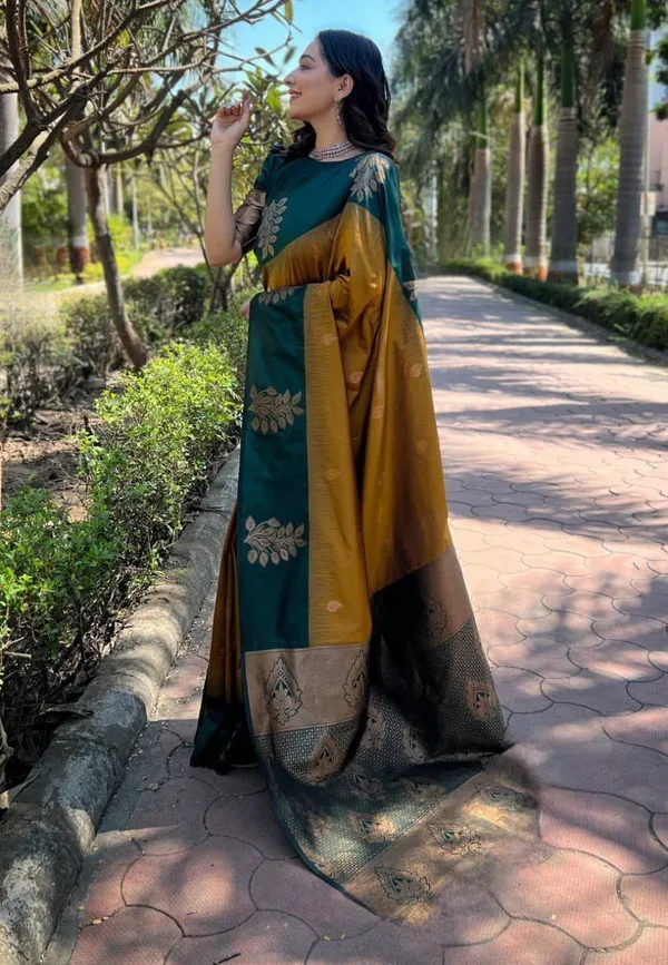 Maroon_Cotton_Silk_Floral_Print_Banarasi_Regular_Saree_For_Women