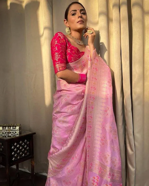 Pink_Cotton_Silk_Embroidered_Banarasi_Saree_For_Women