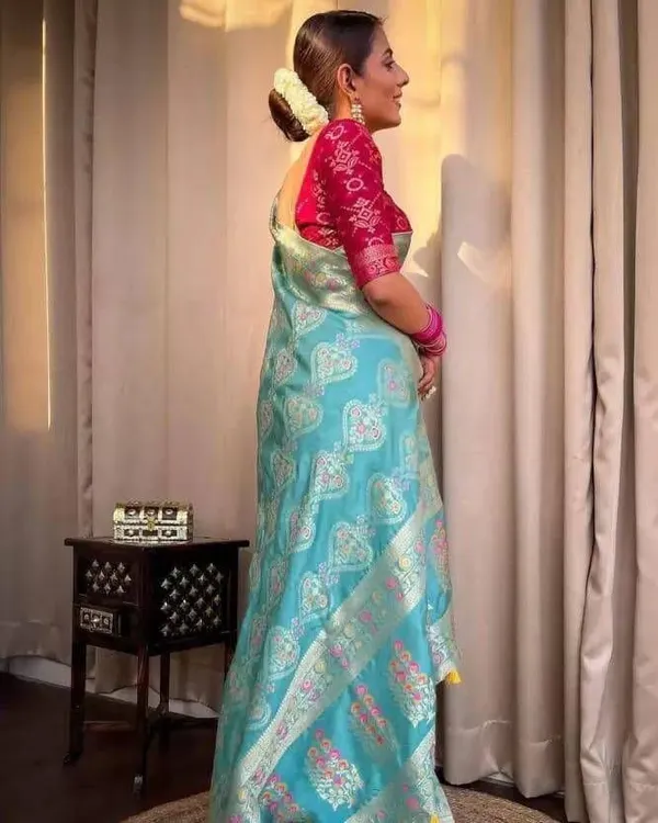 Multicolor_Cotton_Silk_Embroidered_Banarasi_Saree_For_Women