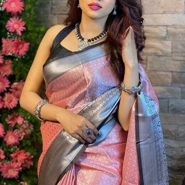Pink_Silk_Blend_Floral_Print_Banarasi_Saree_For_Women