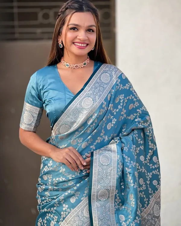 Light_Blue_Cotton_Silk_Floral_Jacquard_Regular_Saree_For_Women