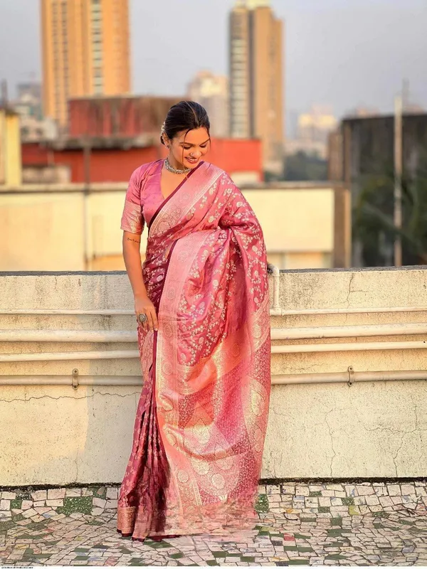 Pink_Cotton_Silk_Floral_Print_Bollywood_Saree_For_Women