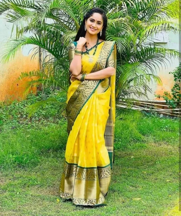 Yellow_Cotton_Blend_Zari_Woven_Banarasi_Regular_Saree_For_Women