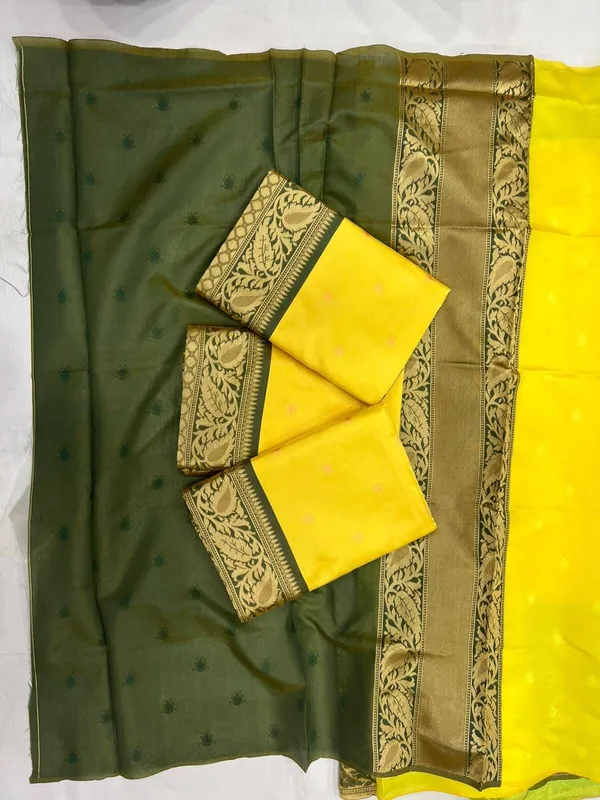 Yellow_Cotton_Blend_Zari_Woven_Banarasi_Regular_Saree_For_Women