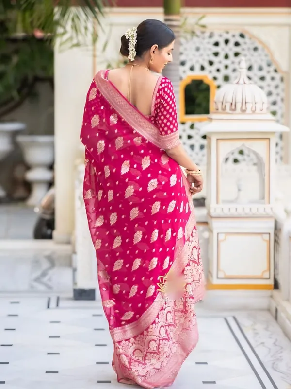Pink_Cotton_Silk_Woven_Regular_Saree_For_Women