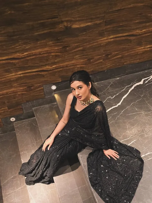 Black_Georgette_Embroidered_Sequence_Work_Saree_For_Women