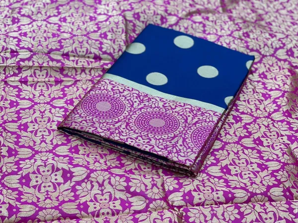 Blue_Cotton_Silk_Floral_Print_Regular_Saree_For_Women
