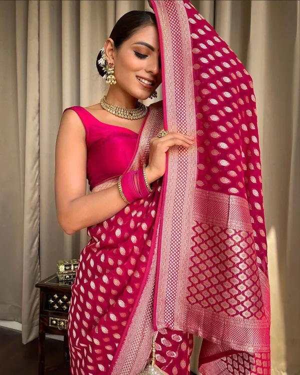 Maroon_Cotton_Silk_Banarasi_Woven_Regular_Saree_For_Women