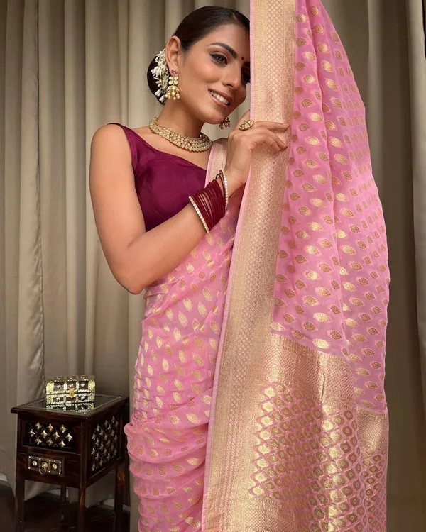Pink_Cotton_Silk_Woven_Bollywood_Regular_Saree_For_Women