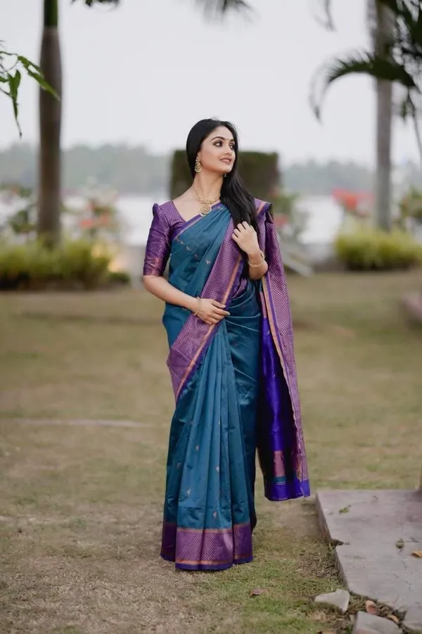 Blue_Cotton_Silk_Floral_Print_Bollywood_Regular_Saree_For_Women