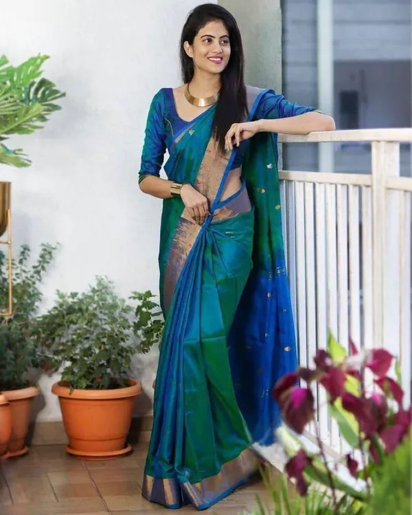 Blue_Cotton_Silk_Floral_Print_Regular_Saree_For_Women