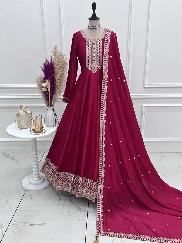 Vichitra_Silk_Fabric_Fully_Flare_Gown_With_Duppta_Set