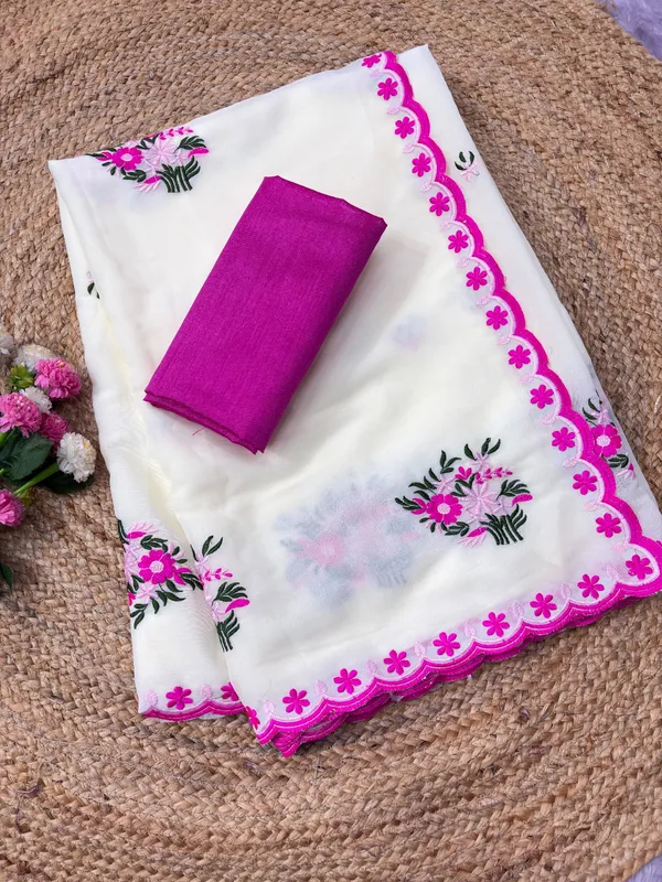 White_Color_Fancy_Saree_in_Georgette_Fabric