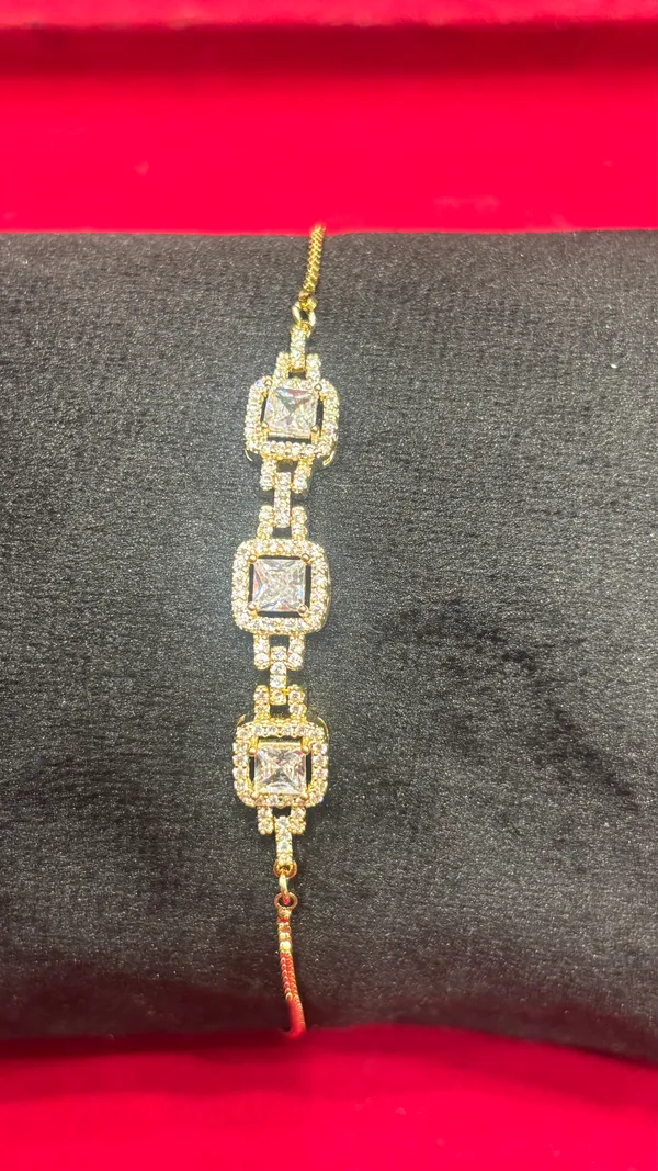 The_Pave_Quadrate_Bracelet