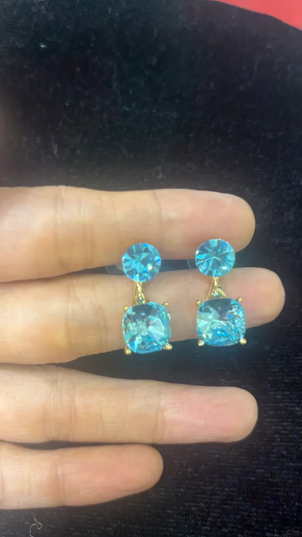 Aquamarine_Cushion_Drops