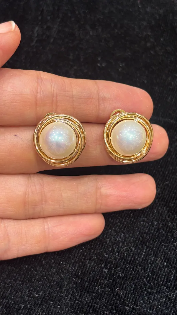 Lustre_Pearl_Swirl_Tops