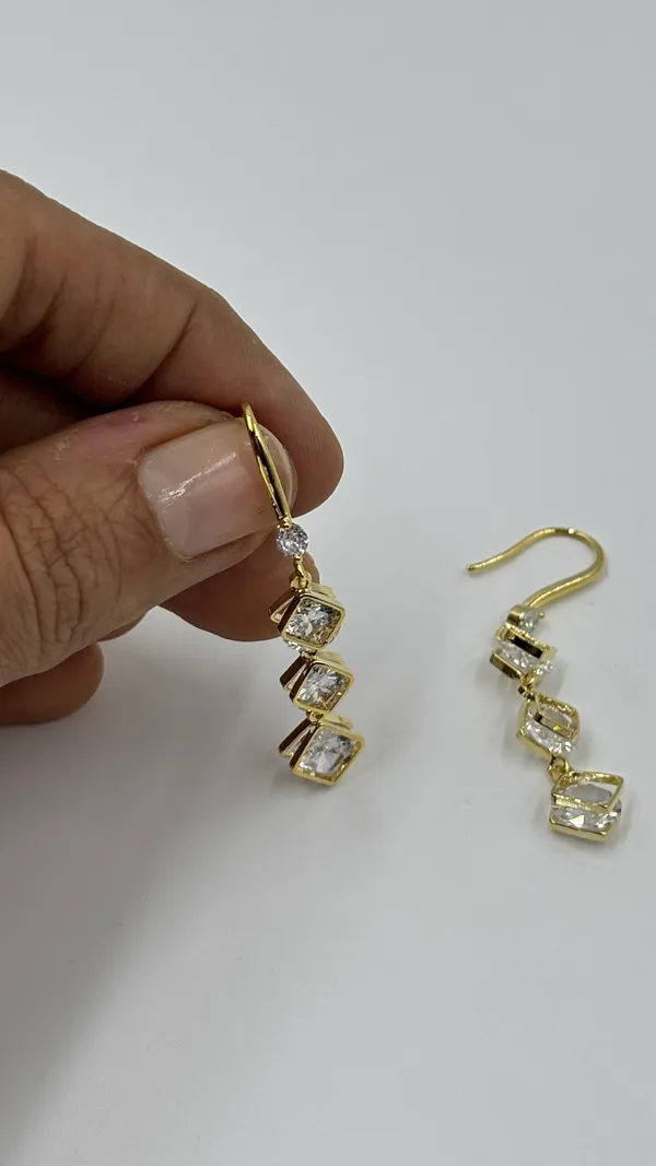 The_Kite_Prism_Drop_Earrings