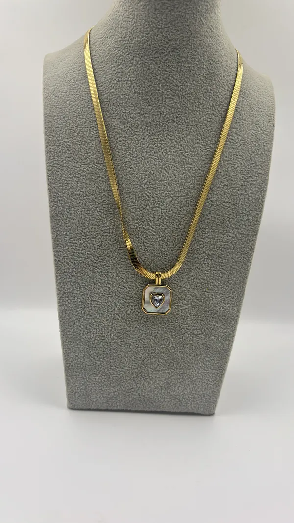 The_Solis_Narce_Heart_Necklace