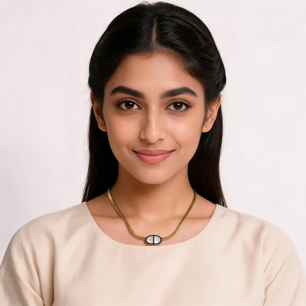 The_Nacre_Navire_Herringbone_Necklace