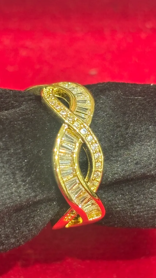 The_Infinite_Baguette_Ribbon_Ring: