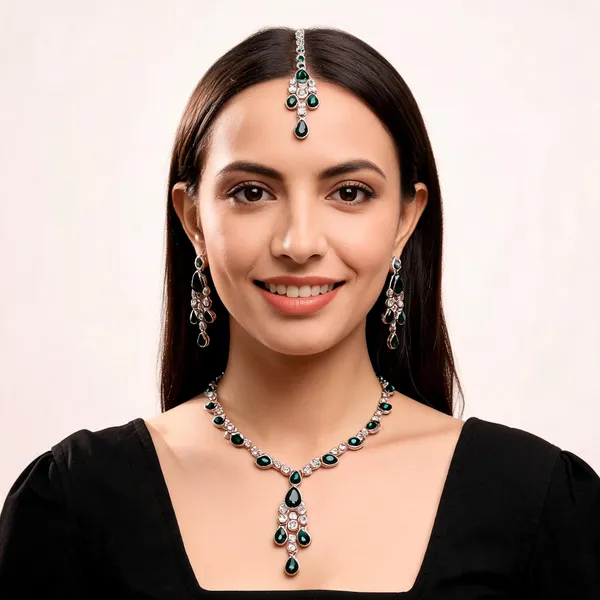 Green_Alloy_Jewellery_Set_For_Women