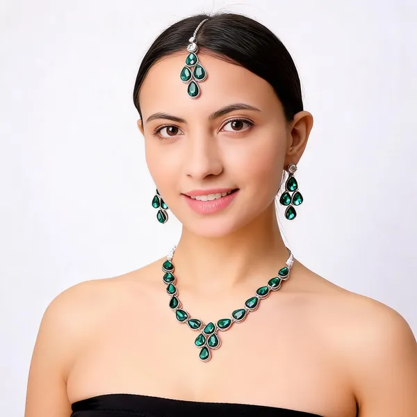 Green_Alloy_Jewellery_Set_For_Women