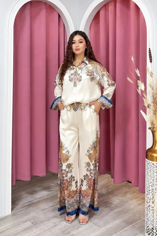 Off_White_Satin_Printed_Relaxed_Fit_Co_Ord_Set_For_Women