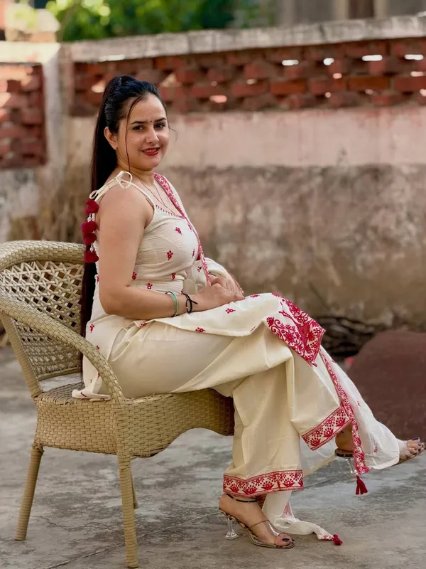Cream_Printed_Ethnic_Kurta_Set_for_Women