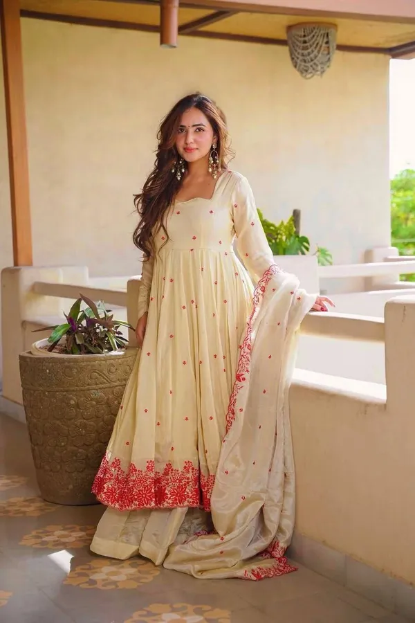 Cream_Anarkali_Suit_Set_for_Women