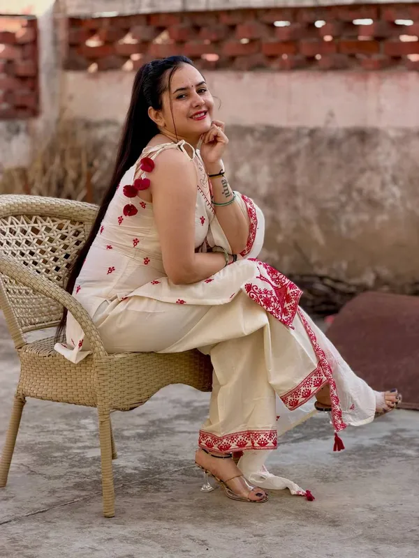 Cream_Printed_Ethnic_Kurta_Set_for_Women