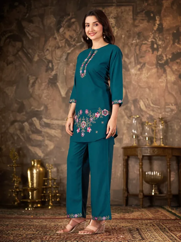 Meher_Embroidered_Co-Ord_Set_–_Premium_Kurta_&_Straight_Pant_Set