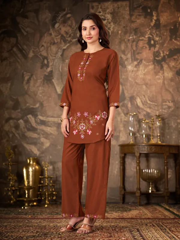 Meher_Embroidered_Co-Ord_Set_–_Premium_Kurta_&_Straight_Pant_Set