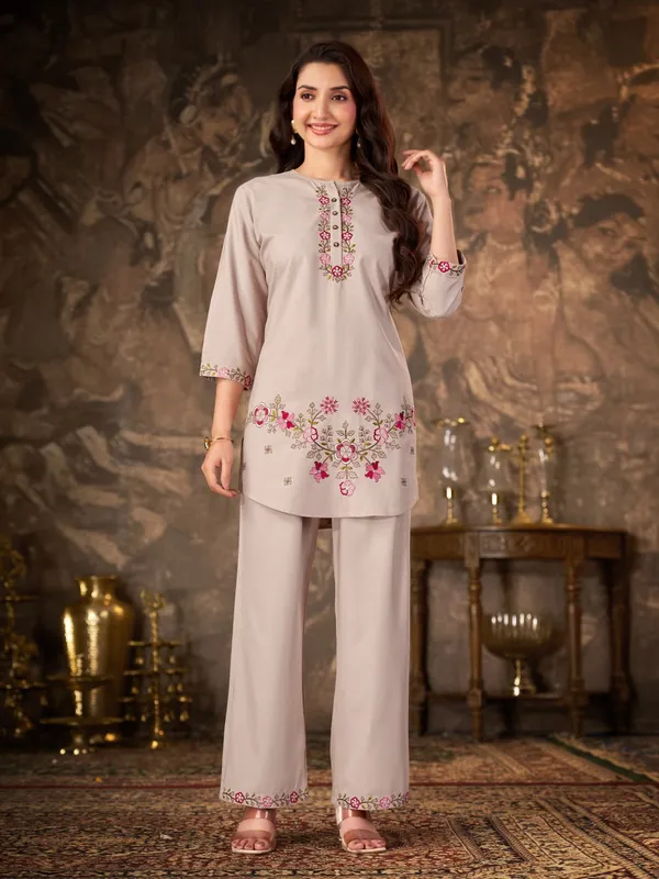 Meher_Embroidered_Co-Ord_Set_–_Premium_Kurta_&_Straight_Pant_Set