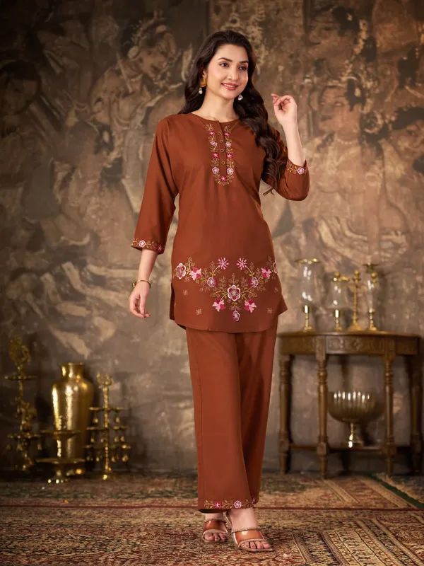 Meher_Embroidered_Co-Ord_Set_–_Premium_Kurta_&_Straight_Pant_Set