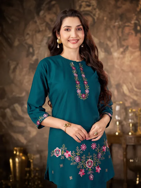 Meher_Embroidered_Co-Ord_Set_–_Premium_Kurta_&_Straight_Pant_Set