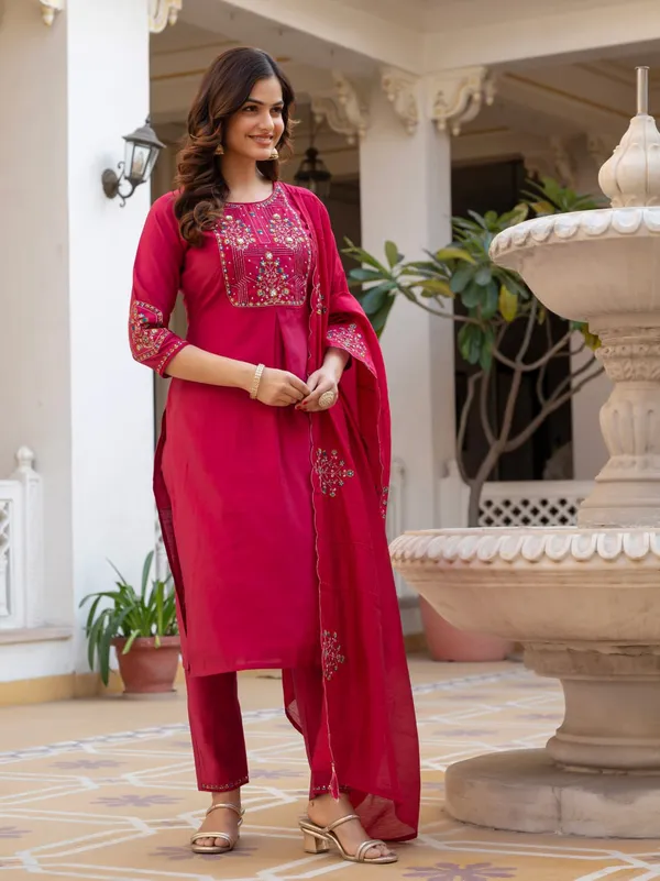 Mishudi_Designer_Floral_Embroidered_3_Piece_Suit_Set