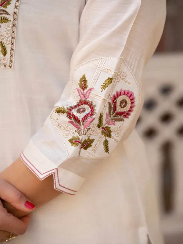 Mishudi_Designer_Floral_Embroidered_3_Piece_Suit_Set